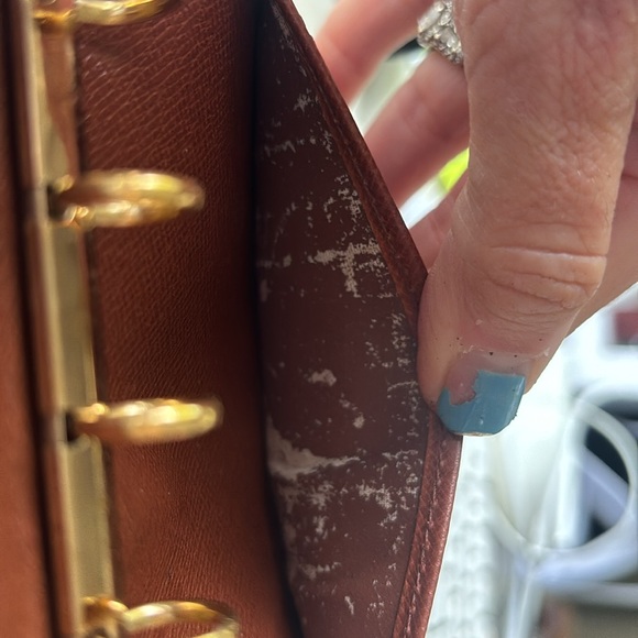 CLOSET CLEAR OUT PRICE CUT Pre-owned Louis Vuitton Agenda Cover - Picture 10 of 12